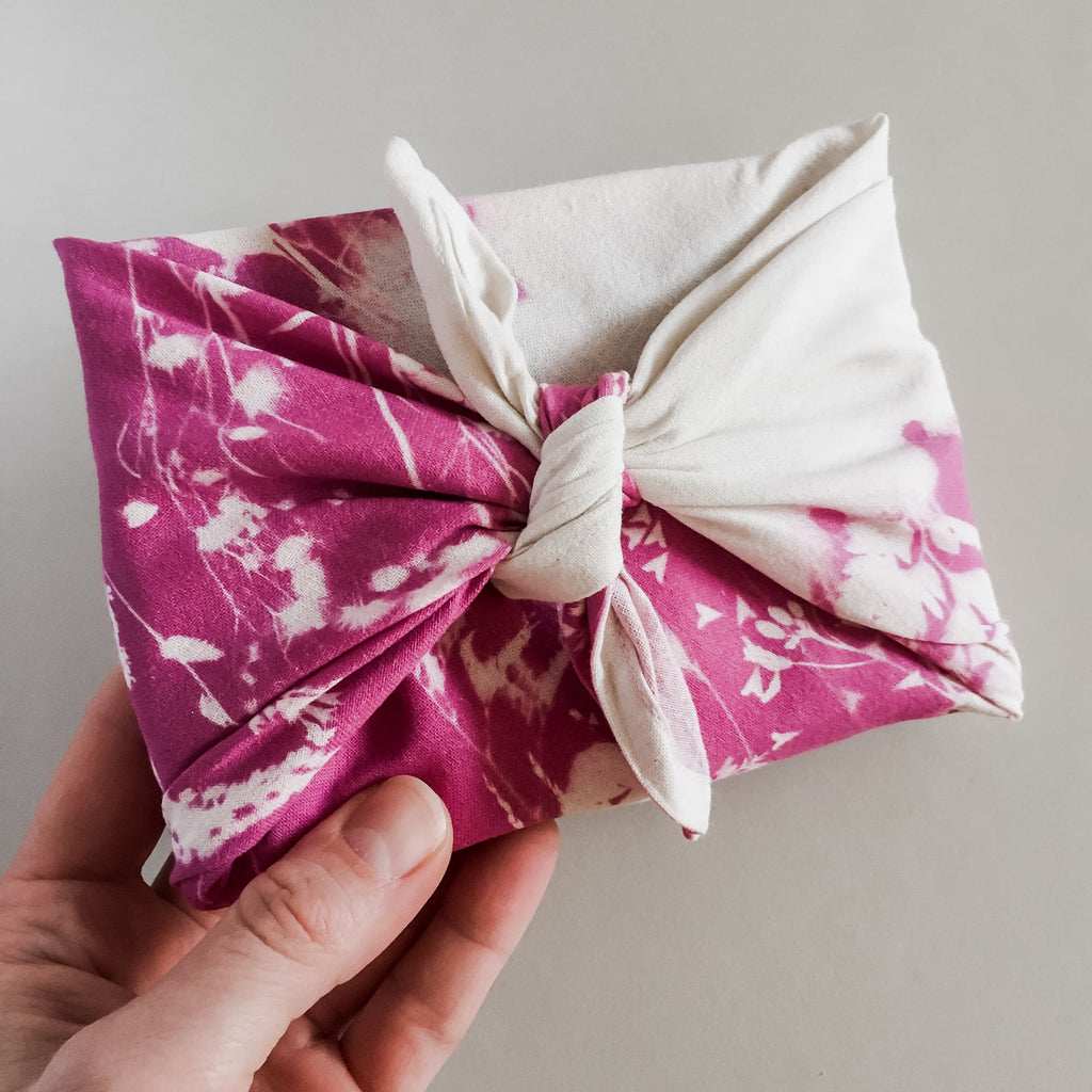 How to make a reusable giftwrap - Furoshiki Wrapping Cloth